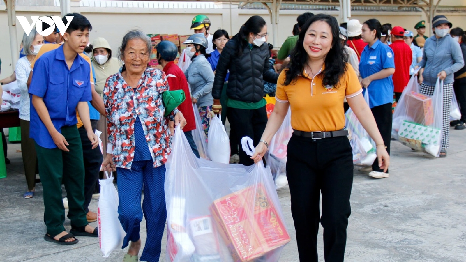 Hội chợ 0 đồng Xuân Bính Ngọ 2026 đến với người nghèo vùng biển Lâm Đồng
